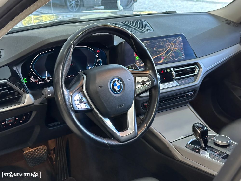 BMW 330 e Corporate Edition Auto - 32