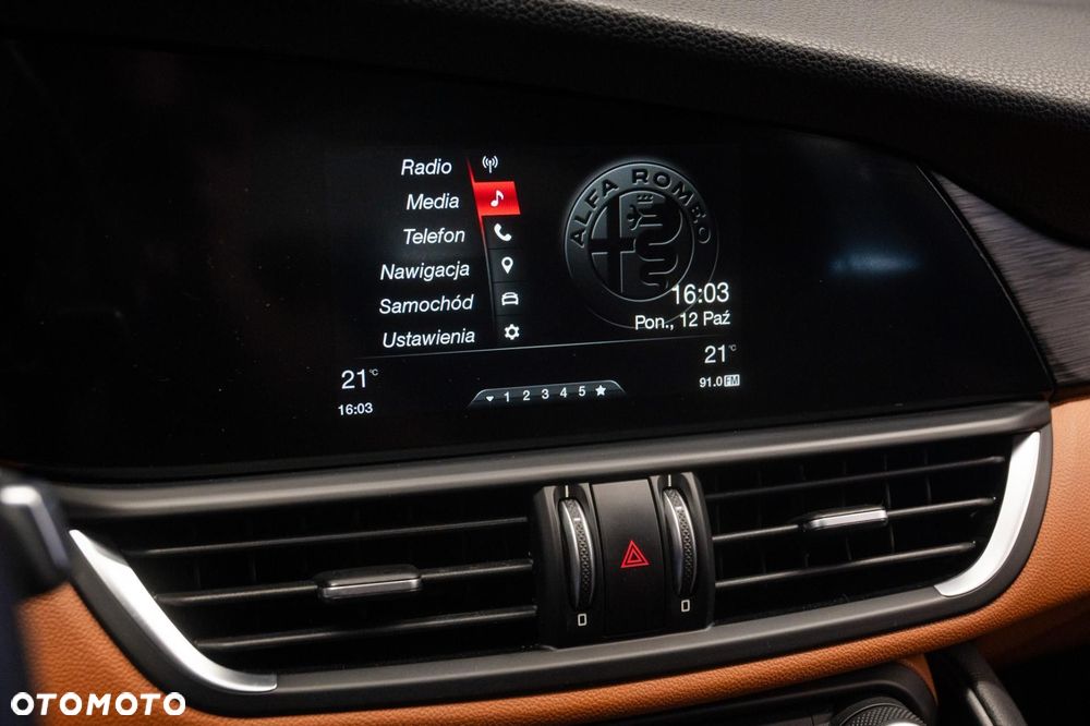 Alfa Romeo Giulia - 18