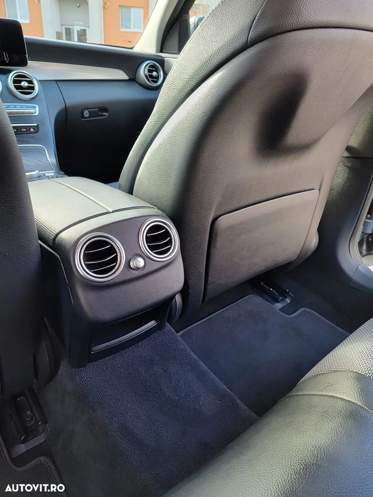 Mercedes-Benz C - 25