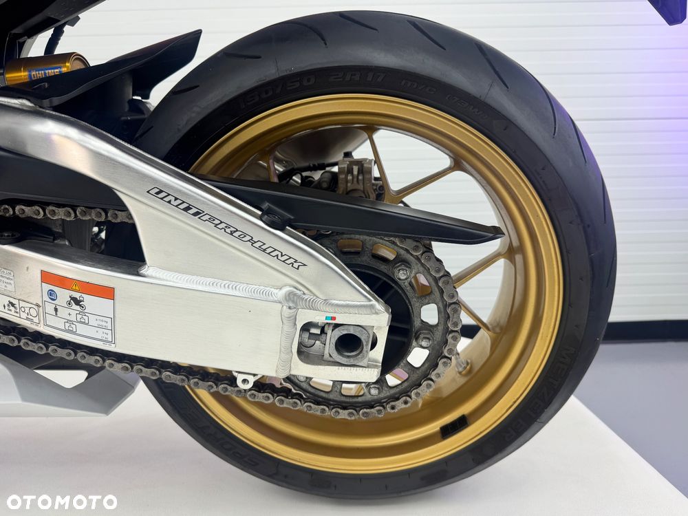 Honda CBR - 27