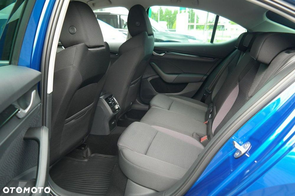 Skoda Octavia - 25