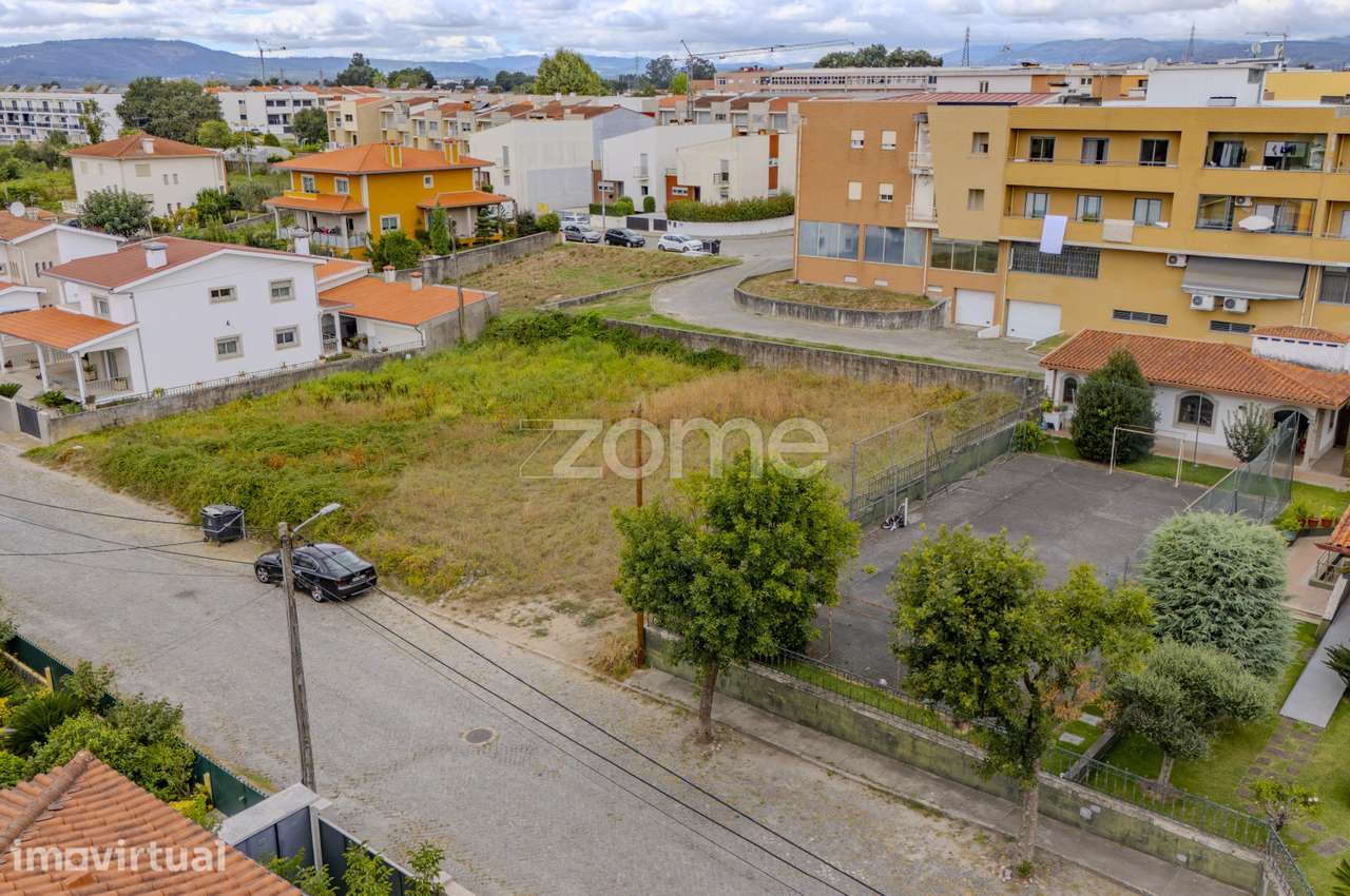 Terreno Urbano para Moradia | Merelim (S. Pedro), Braga - Grande imagem: 3/18
