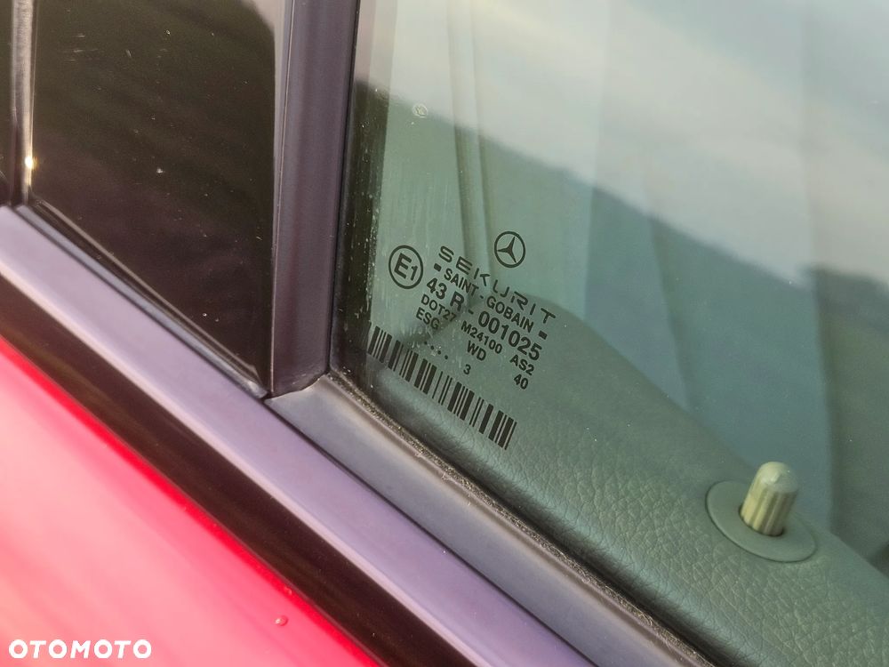 Mercedes-Benz Klasa E 320 Classic - 21