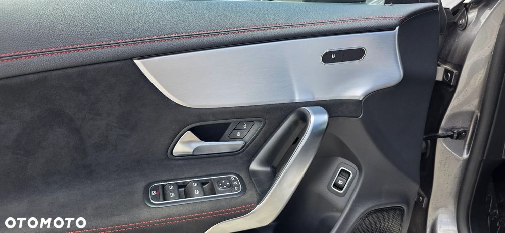 Mercedes-Benz CLA 200 d 8G-DCT AMG Line - 23
