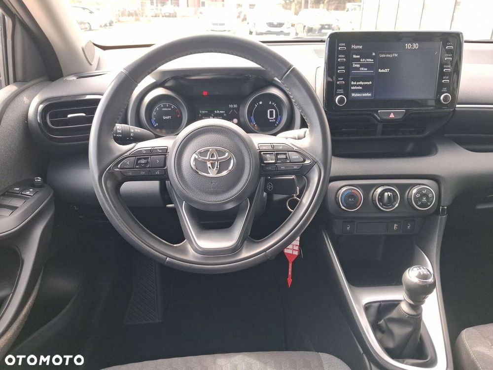 Toyota Yaris - 17