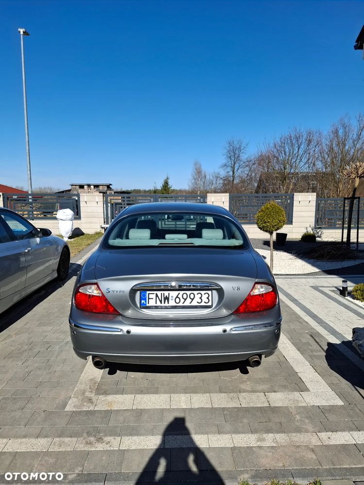 Jaguar S-Type 4.2 V8 - 6