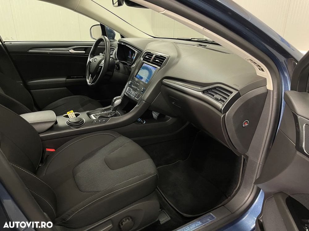 Ford Mondeo 2.0 HEV Titanium - 9