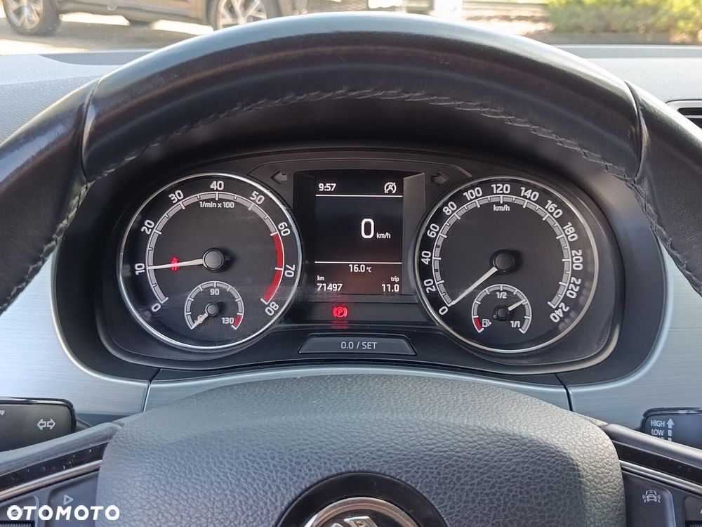 Skoda Fabia - 10