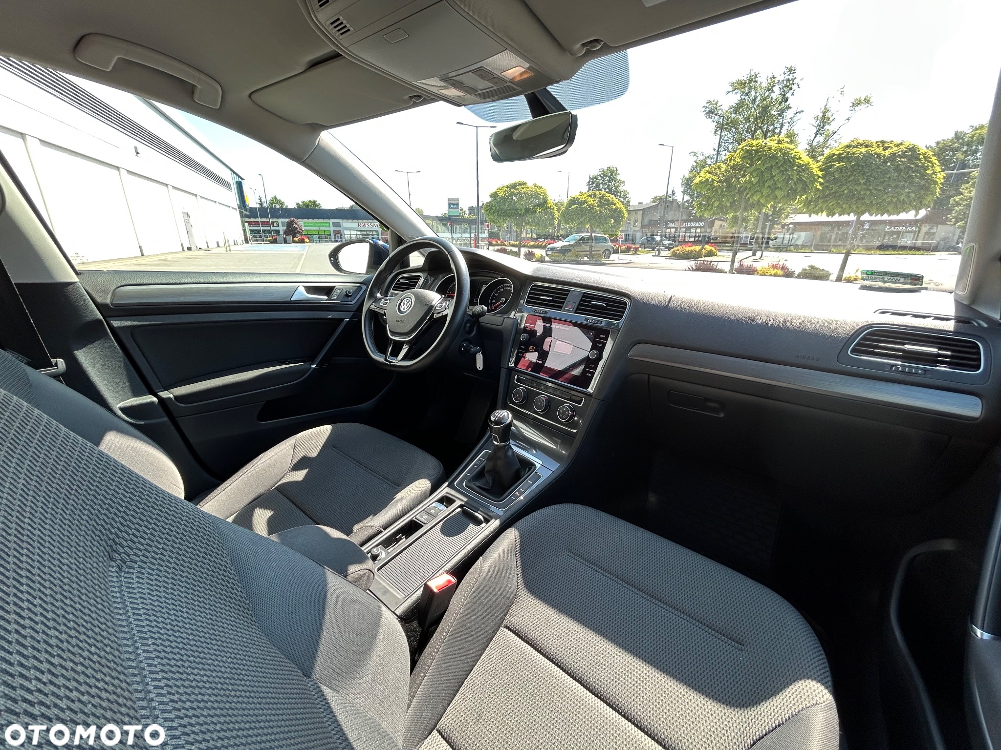 Volkswagen Golf VII 1.6 TDI BMT Comfortline - 14