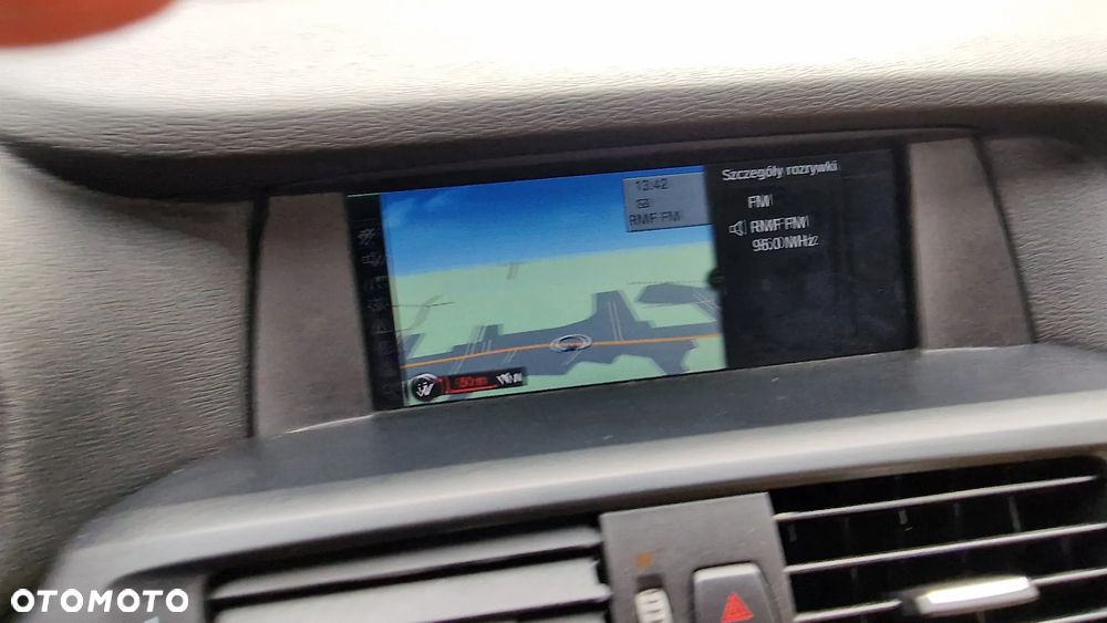 BMW X3 xDrive28i - 23