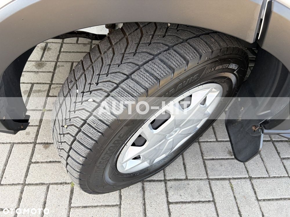 Ford Transit - 25