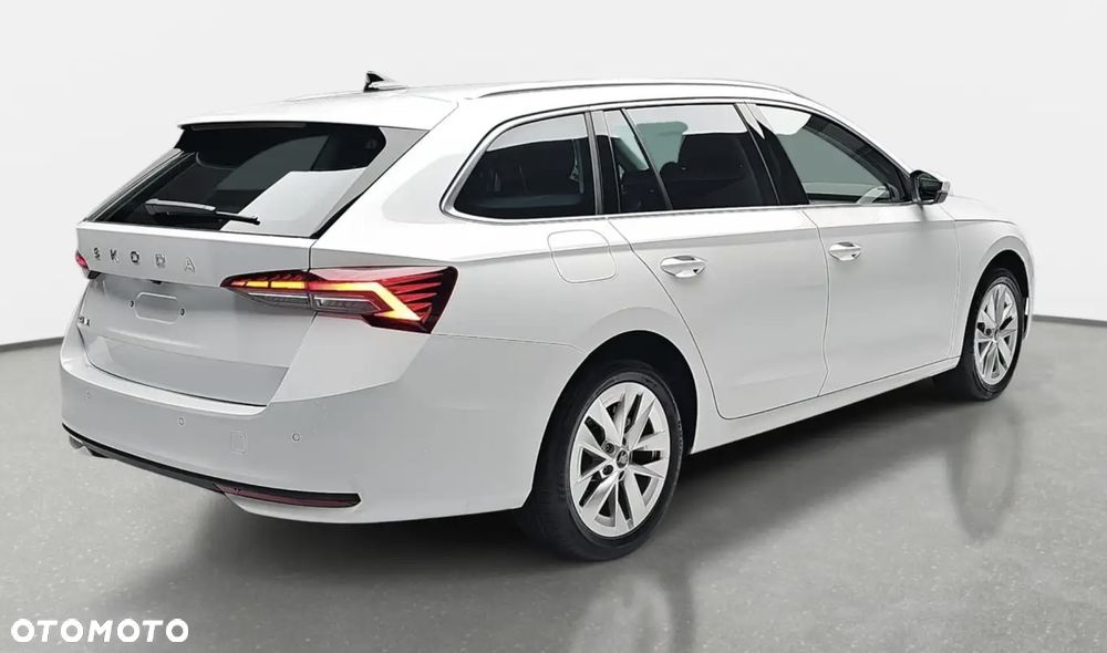 Skoda Octavia 1.5 TSI mHEV Selection DSG - 5