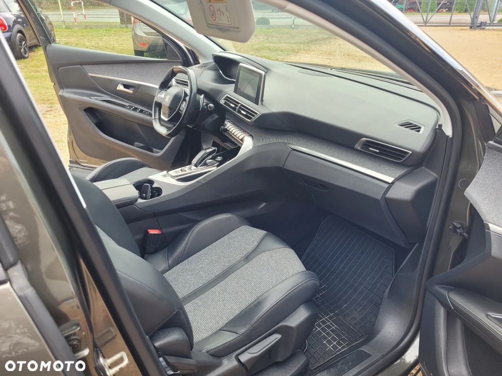 Peugeot 3008 - 19