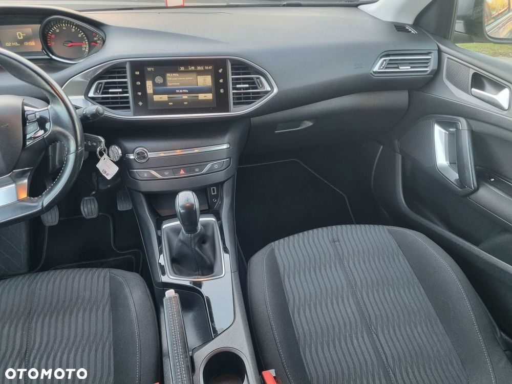 Peugeot 308 - 16