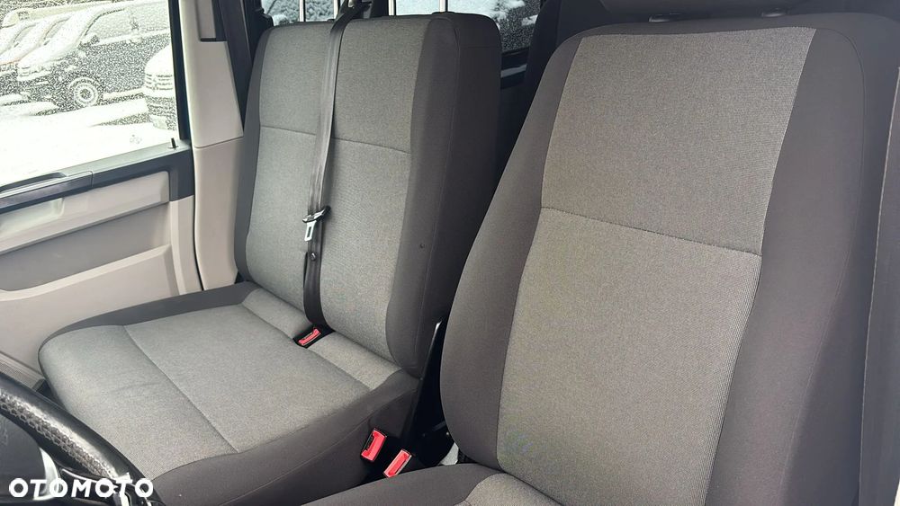 Volkswagen Transporter Kombi L1H1 DSG - 11