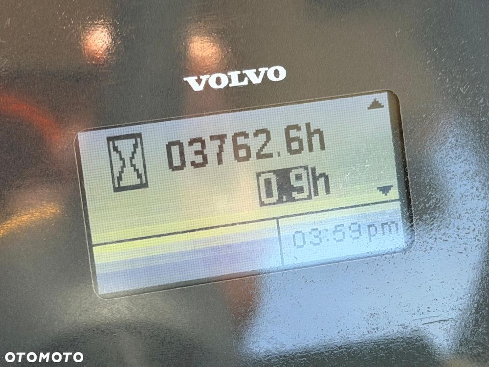 Volvo L30G - 9