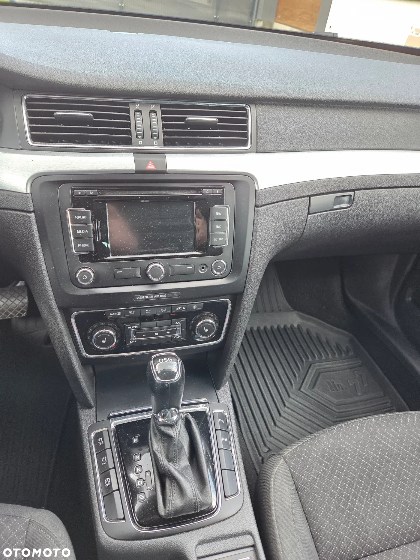 Skoda Superb Combi 2.0 TDI DSG Ambition - 11