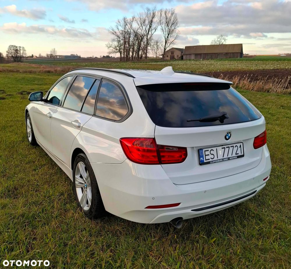 BMW Seria 3 318d Sport Line - 8