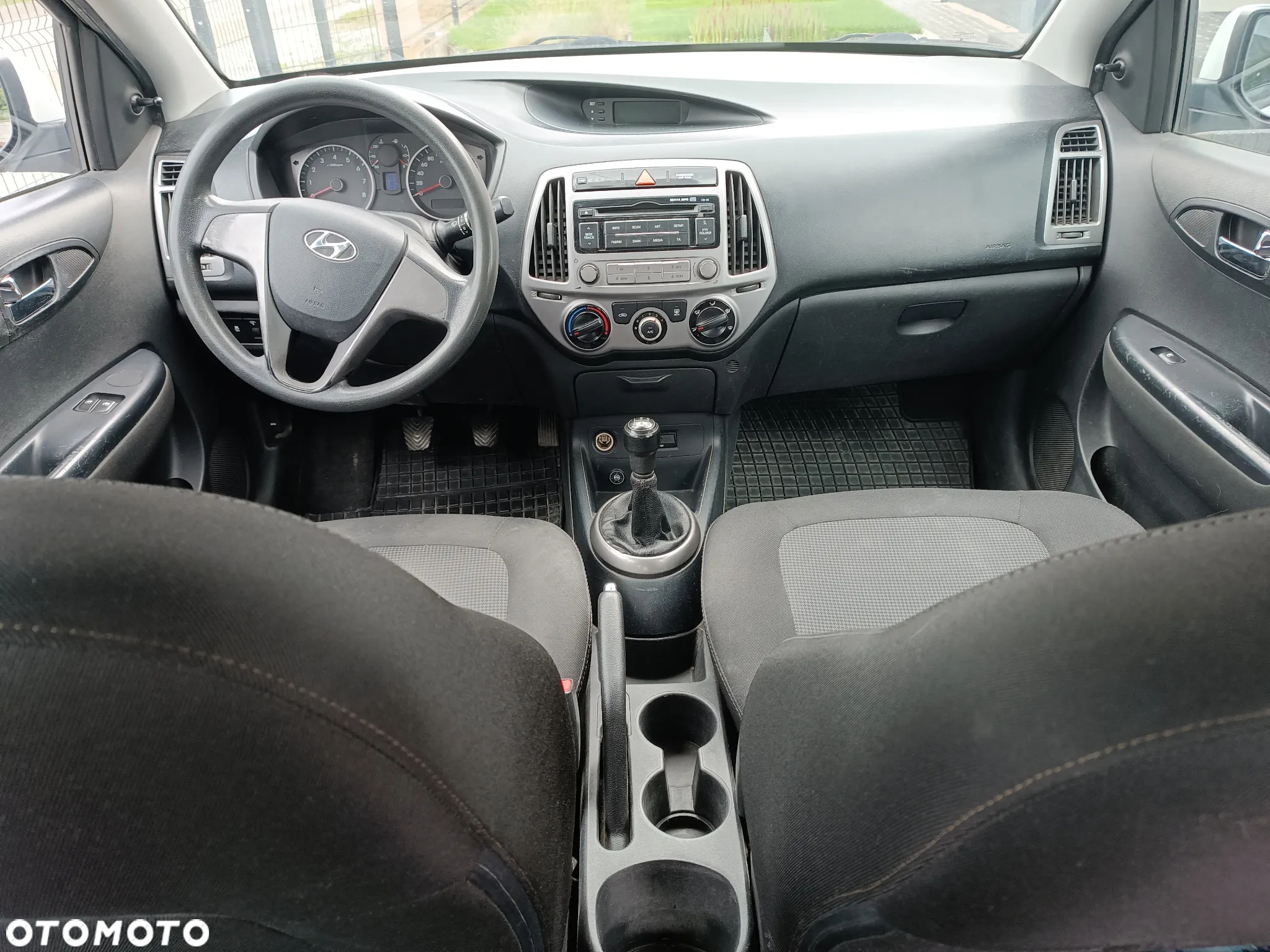 Hyundai i20 1.25 Classic + - 8