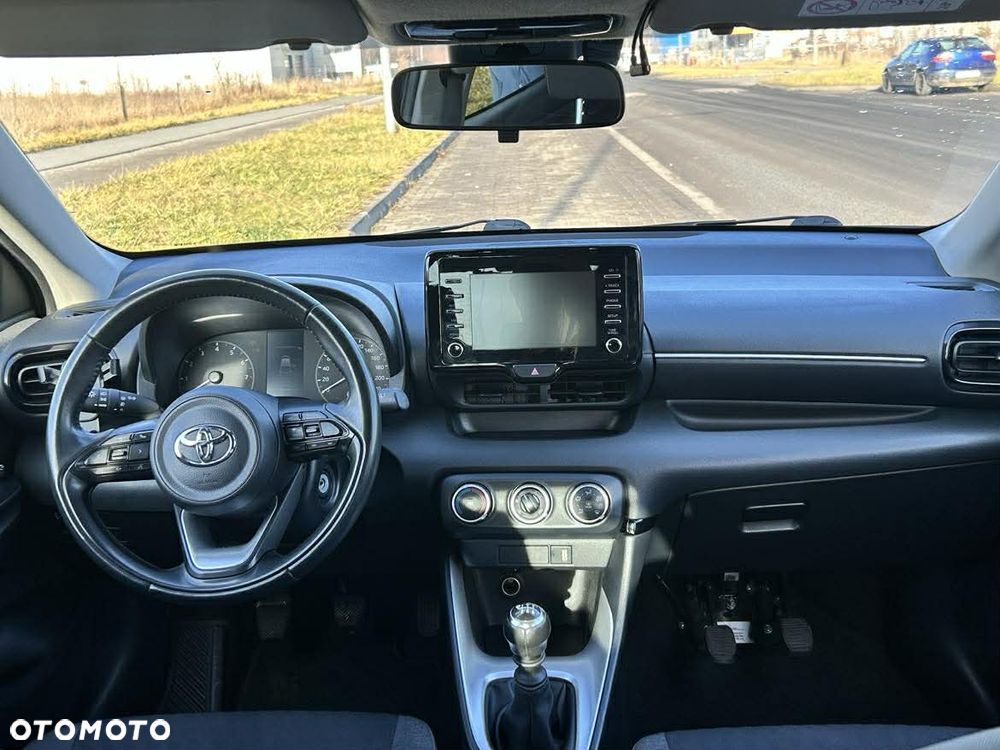 Toyota Yaris 1.5 Comfort - 10