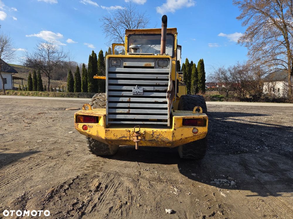 Volvo L90 - 5