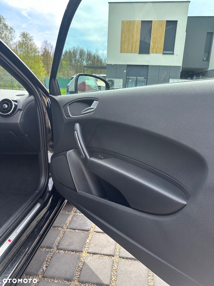 Audi A1 3-drzwiowe 1.6 TDI S line edition - 10