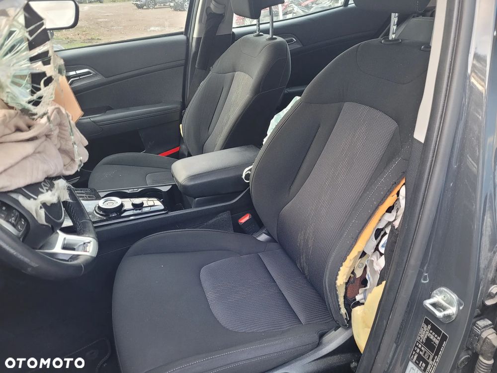 Kia Sportage 1.6 CRDI 2WD Eco-Dynamics+ (48V M-H) DCT Spirit - 8