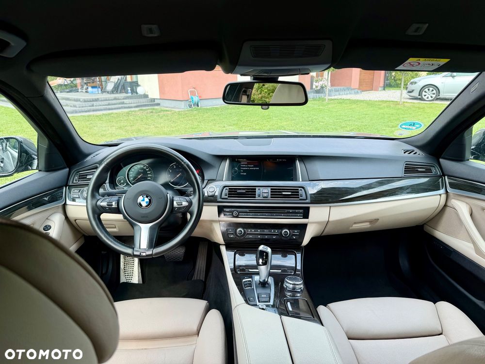 BMW Seria 5 520d M Sport - 34