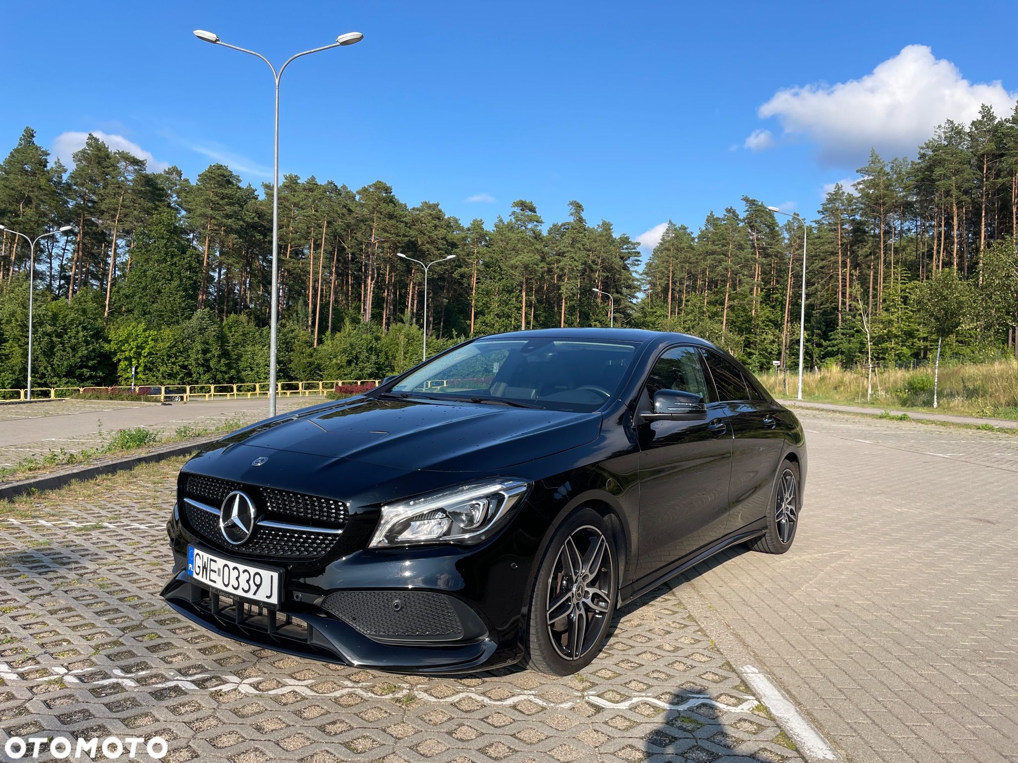 Mercedes-Benz CLA 220 4-Matic AMG Line - 1