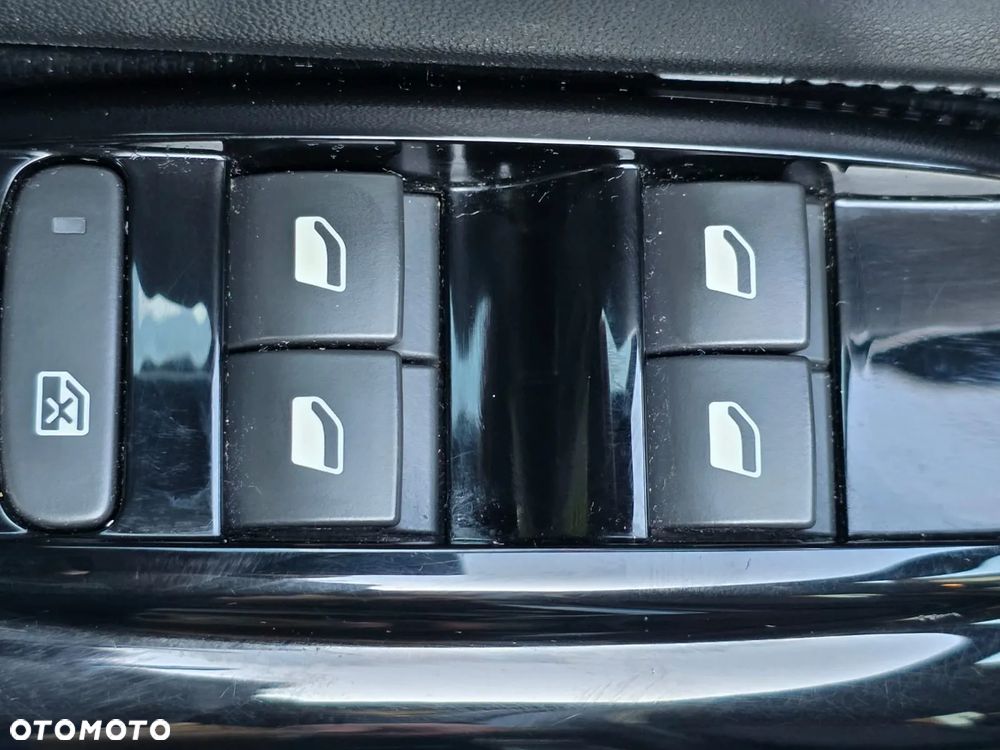 Citroën C3 1.2 PureTech Shine - 20
