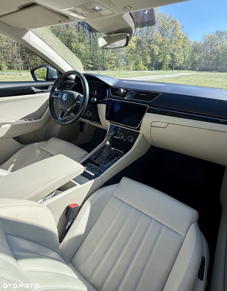 Skoda Superb 2.0 TDI SCR 4x4 L&K DSG - 10