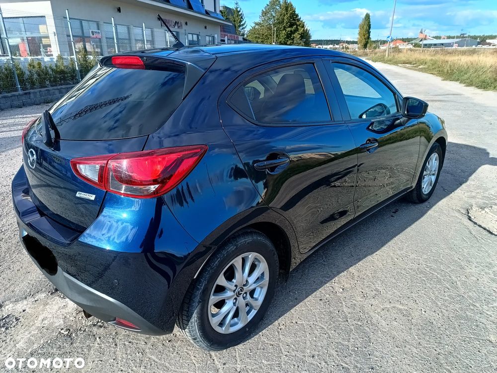 Mazda 2 - 3