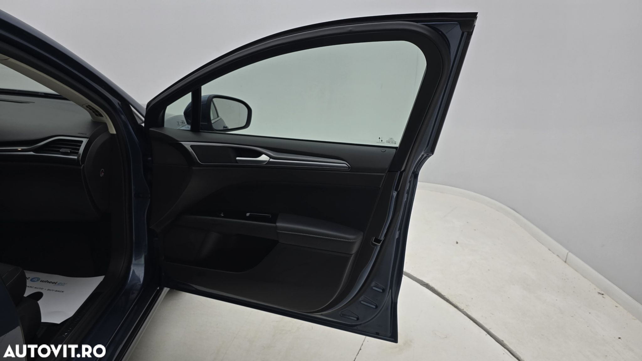 Ford Mondeo - 18