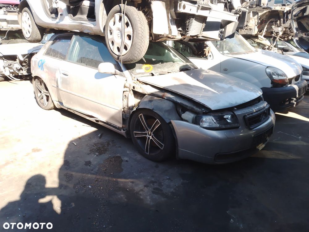 AUDI S3 8L 01-03 1.8T APY   PAS PRZEDNI KOMPLETNY LY7W