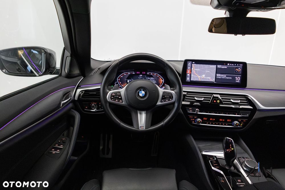 BMW Seria 5 540i xDrive - 19