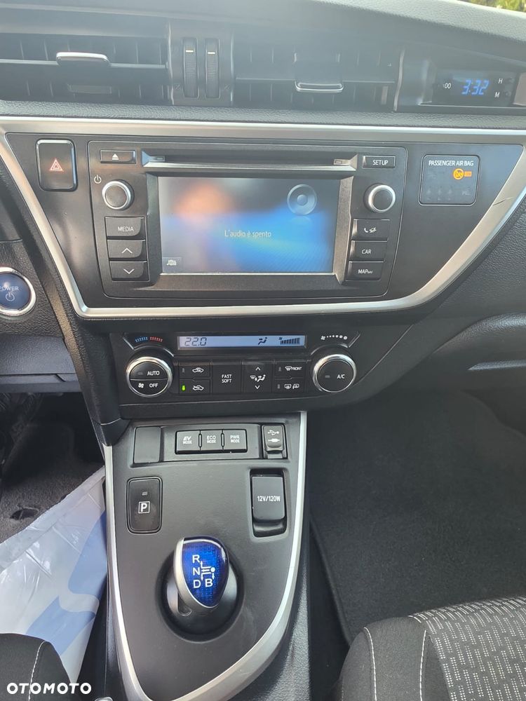 Toyota Auris 1.8 HSD Luna - 18