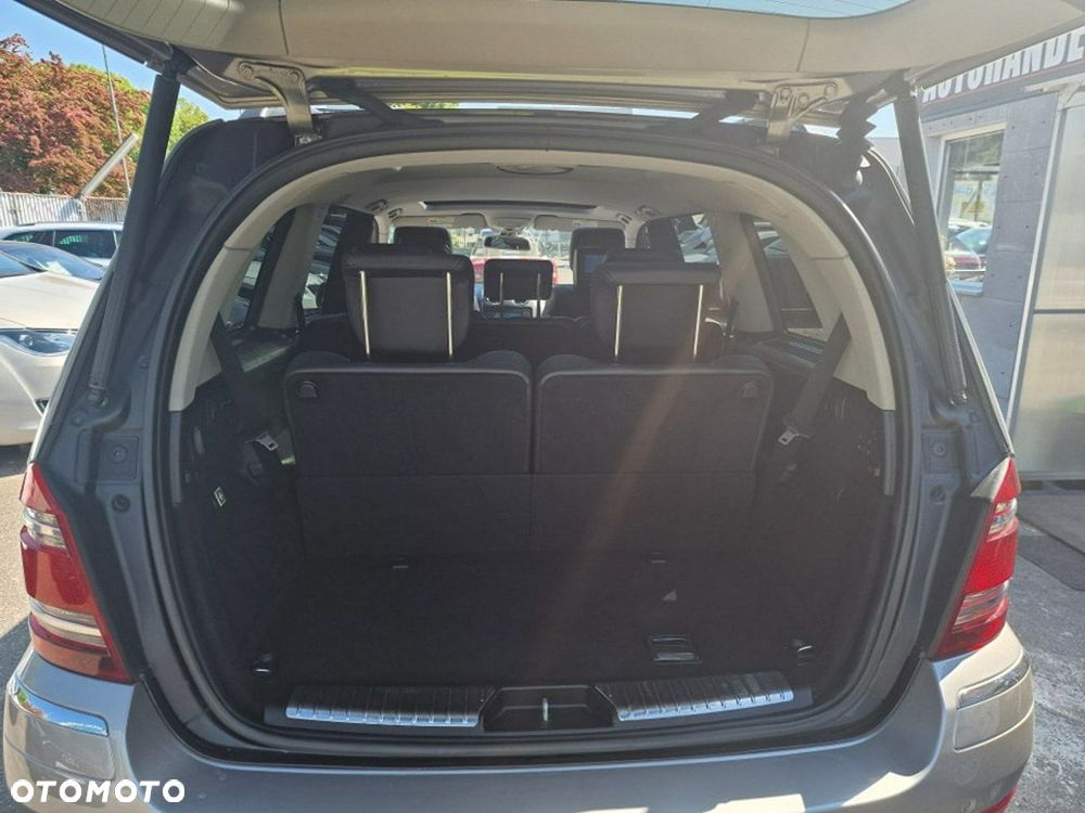 Mercedes-Benz GL - 33