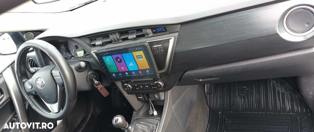 Toyota Auris - 8