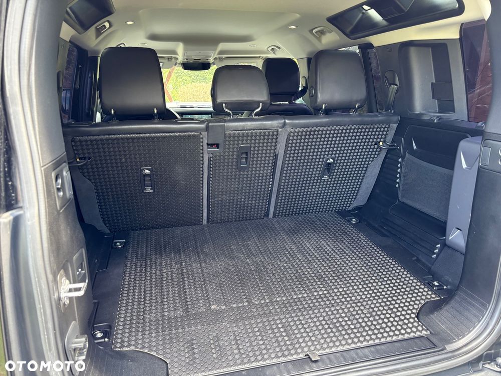 Land Rover Defender 2.0 D240 S - 7