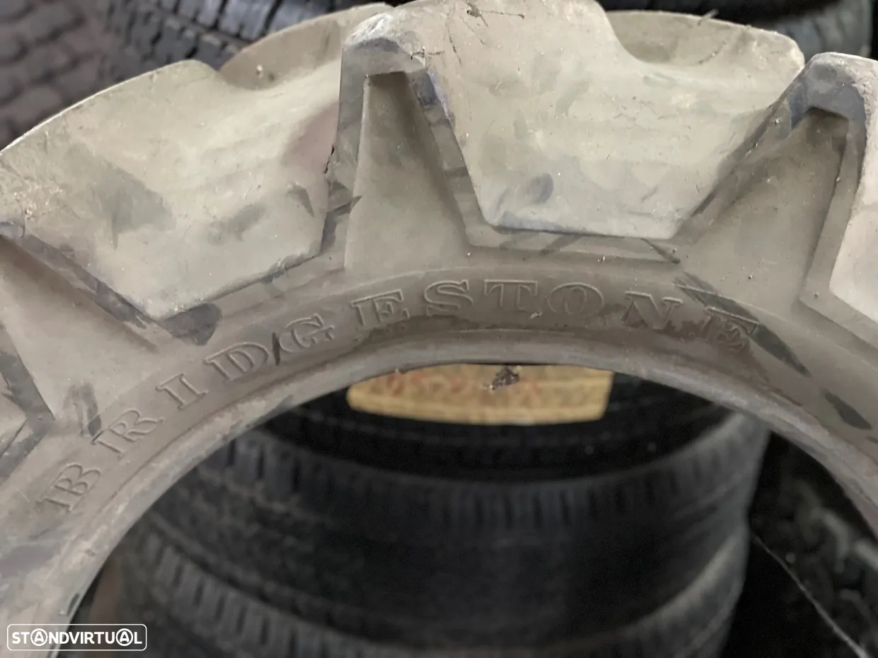 Pneu Bridgestone 9.5-22 - 2