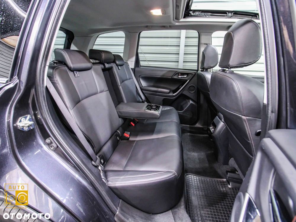 Subaru Forester 2.0 XT Platinum Lineartronic - 11