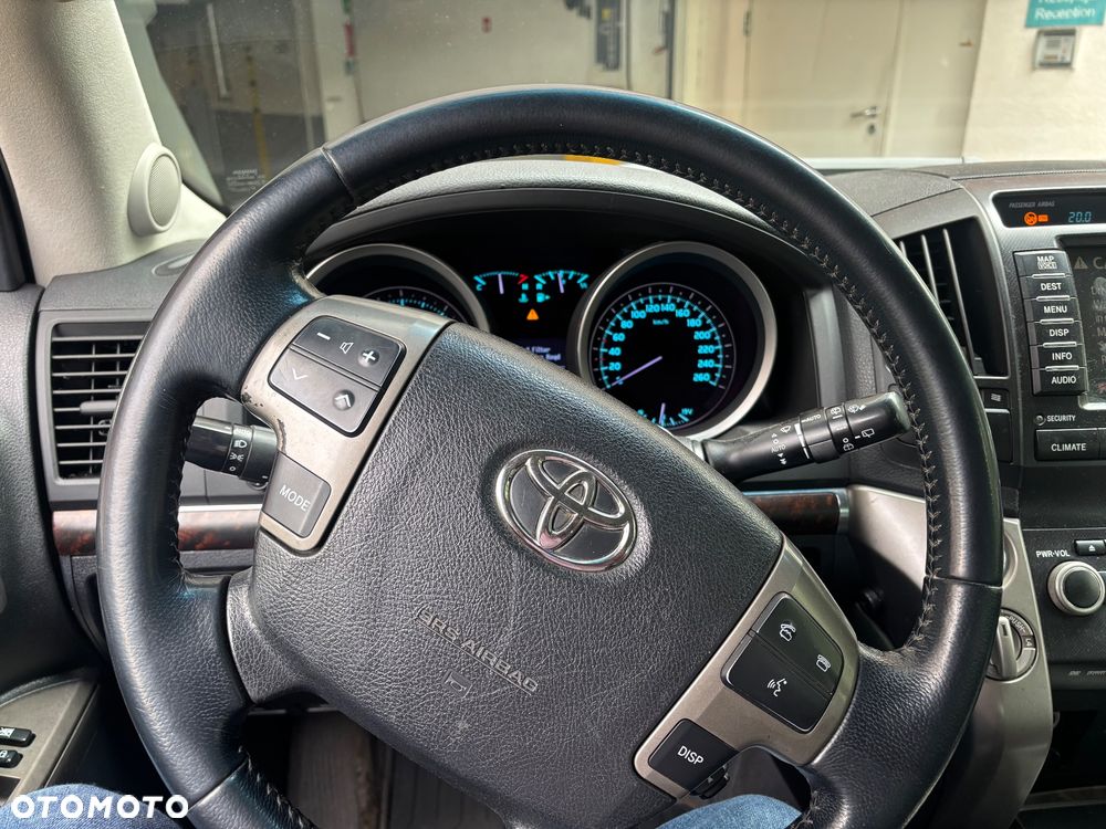 Toyota Land Cruiser LC 4.5 D-4D Prestige - 9