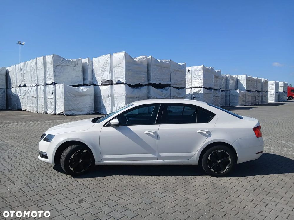 Skoda Octavia ver-1-6-tdi-ambition - 8