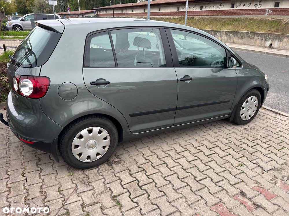Volkswagen Golf - 2
