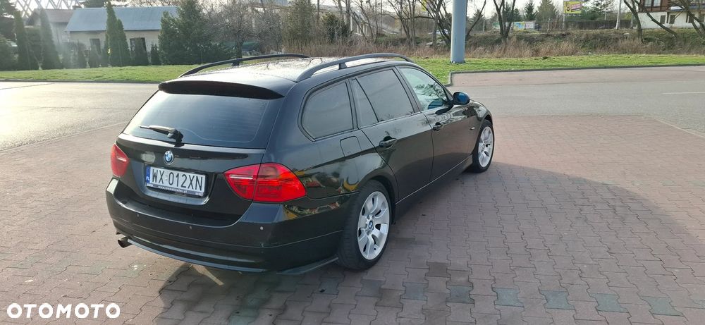 BMW Seria 3 320d - 4