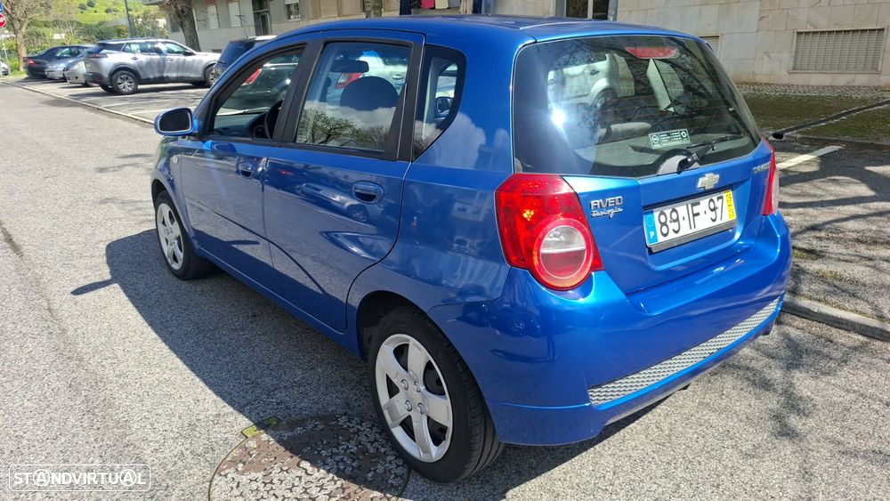 Chevrolet Aveo ver-1-2-16v-confort - 6