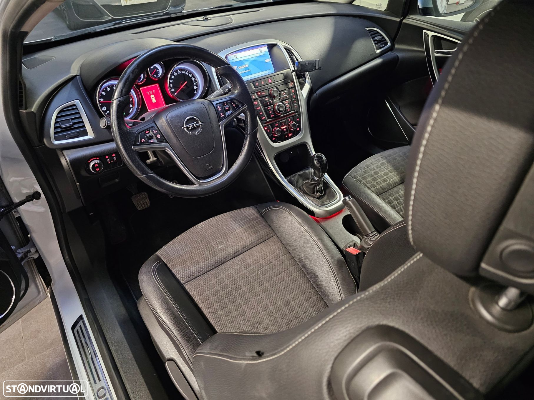 Opel Astra GTC 1.4 Turbo - 13