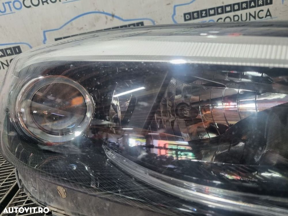 Far Dreapta Hyundai Tucson III 2015 - 2018 SUV 4 Usi (1298) Cu lupă - 2