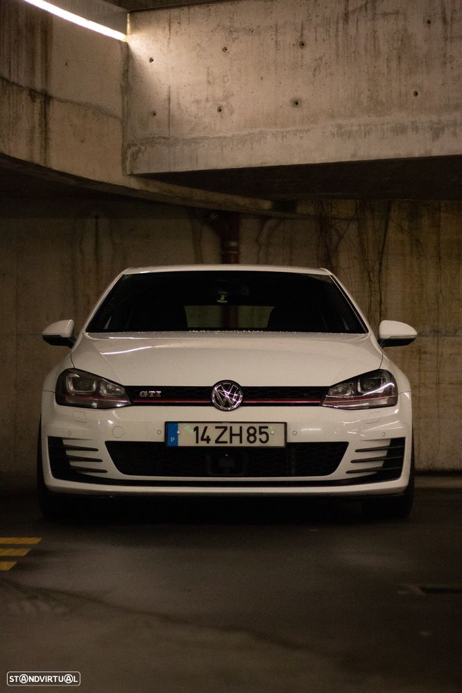 VW Golf GTI BlueMotion DSG - 2