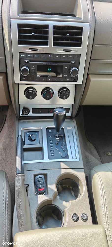 Dodge Nitro 3.7 V6 SLT 4WD - 16